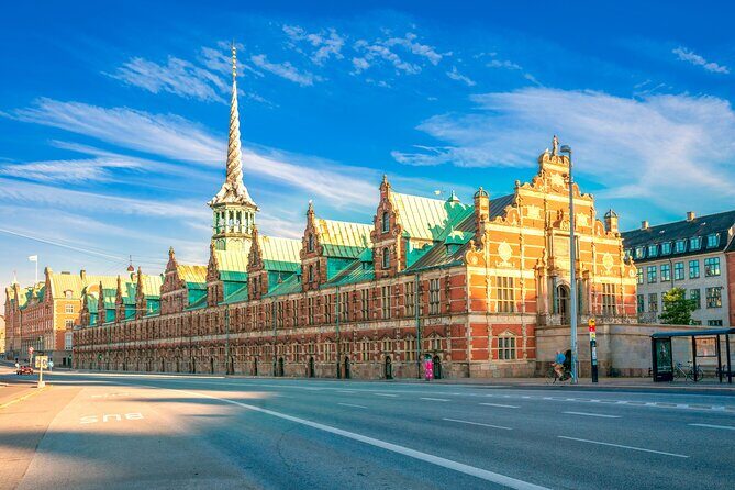 2-Hour Walking Introduction to Copenhagen and its Main Sights - Christiansborg Slot: the Denmark power center made human