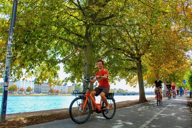 3-hour Copenhagen City Highlights Bike Tour - How to think about the stops: what you’ll see and what to watch for