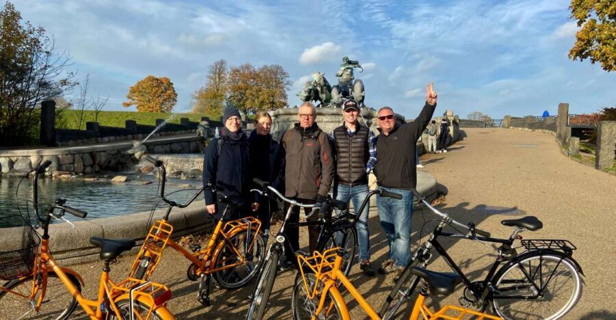 Best of Copenhagen Biking Tour-3 Hours, Small Group max 10 - Secret Gardens, Courtyards, and Hidden Churches