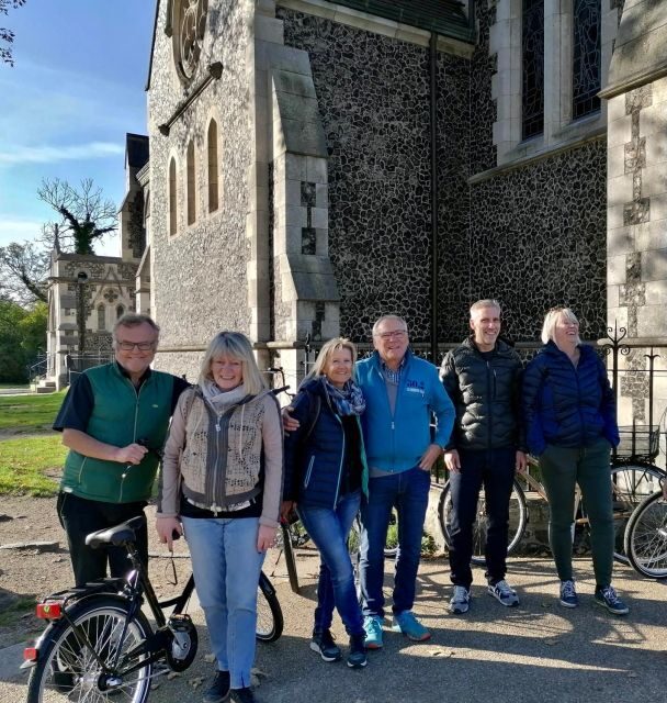 Best of Copenhagen Biking Tour-3 Hours, Small Group max 10 - Little Mermaid, Amalienborg Palace, and the Round Tower Without the Chaos