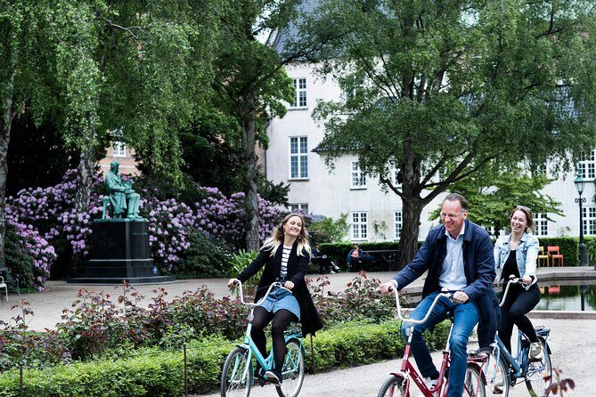 Bike Tour Copenhagen. Private Guide, Concierge Service, Small Grp - Frederiks Kirke (Marmorkirken): ride right up to the church