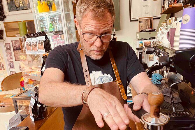 Brew and Brunch Mastering the Perfect Espresso with Breakfast - Languages and Group Size: The Practical Side of Getting Help