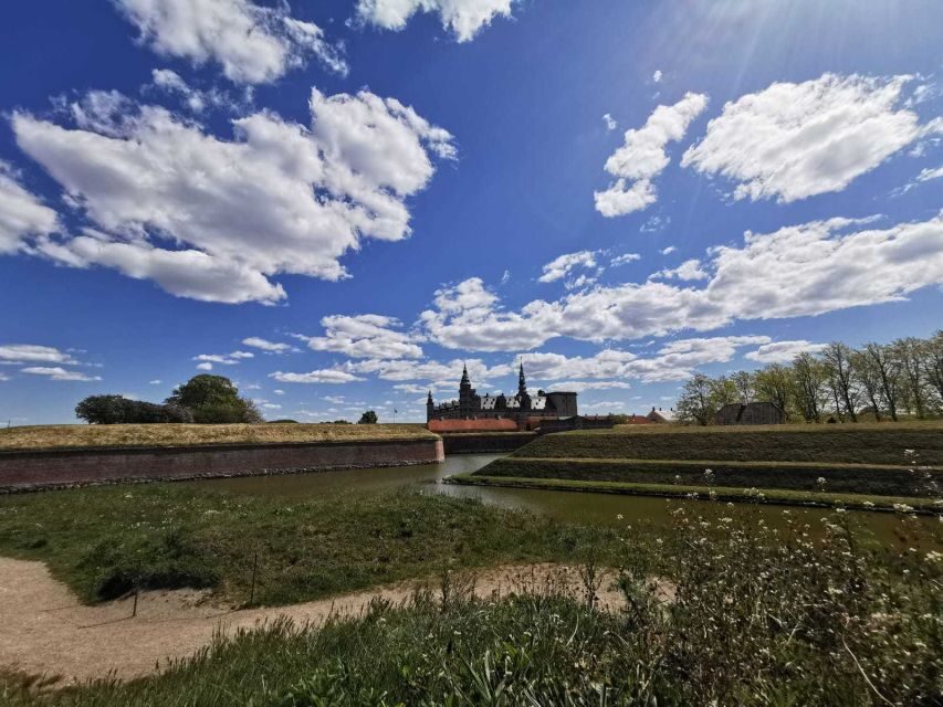Castles: Kronborg (Hamlet) & Frederiksborg - What to bring (and wear) for a 7-hour castle day