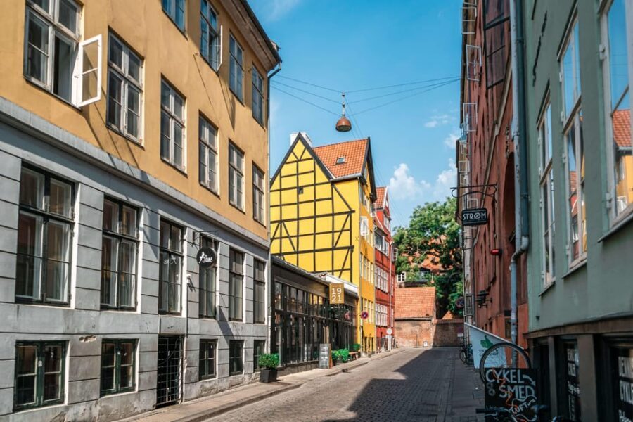 Copenhagen: 2-hour Old Town Private Walking Tour - Rundetaarn (The Round Tower): views and an observatory mindset