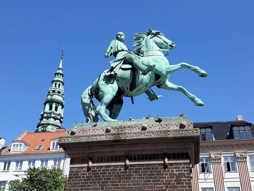Copenhagen: 2,5-Hour 'Must See' Bike Tour with a Local Guide - Who This Tour Fits Best (and Who Should Skip It)