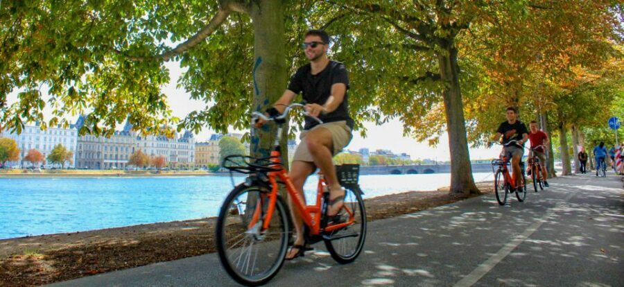 Copenhagen: 3-Hour City Highlights Bike Tour with Guide - Stop-by-stop: what you’ll see and why each stop lands