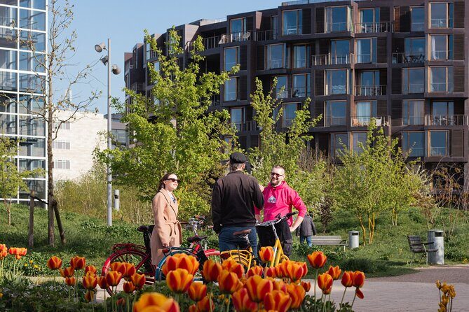Copenhagen Architecture and Sustainability Tour with local Guide - The guide experience: what makes the explanations feel worth it