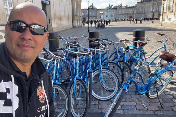 Copenhagen Bicycle Adventure - Frederik’s Church and Amalienborg Noon: When Copenhagen Shows Its Routine