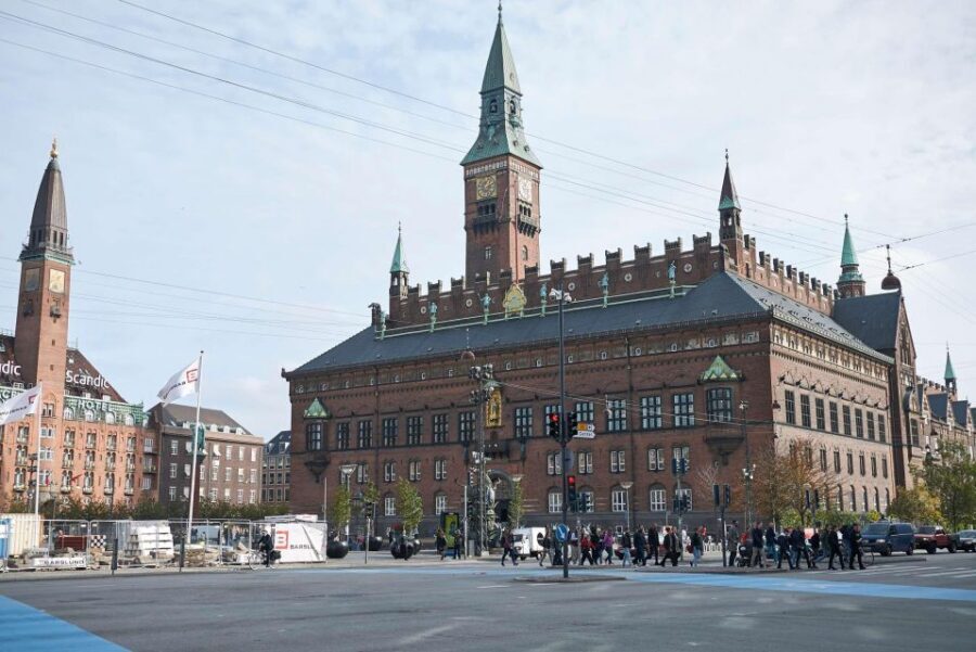 Copenhagen: Canal Boat Cruise & Old Town/Nyhavn Walking Tour - Old Town highlights: City Hall, Cathedral, and Round Tower