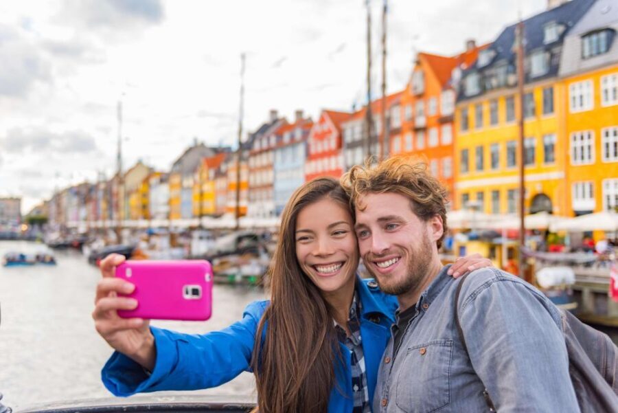 Copenhagen: Canal Boat Cruise & Old Town/Nyhavn Walking Tour - The 1-hour canal cruise: Holmen, Little Mermaid, Amalienborg, and more