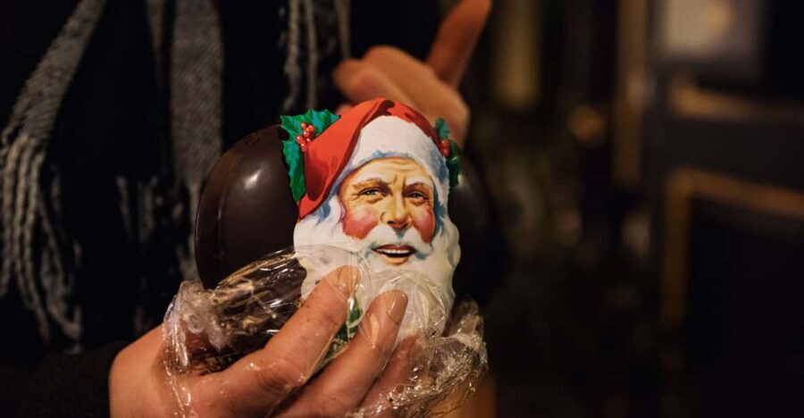 Copenhagen: Christmas Walking Tour with Treats and Drinks - Price and value: what $78 buys you in December
