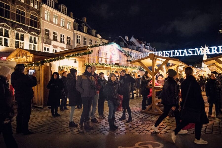 Copenhagen: Christmas Walking Tour with Treats and Drinks - Æbleskiver and gingerbread treats: the food stop that makes it real