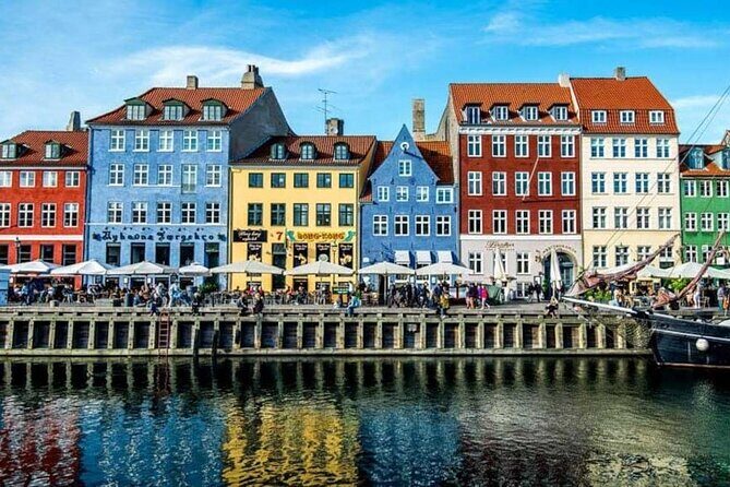 Copenhagen Culinary Food Tour with 6+ Tastings of Danish Classics - Drinks and the Indoor Smoking Bar Reality