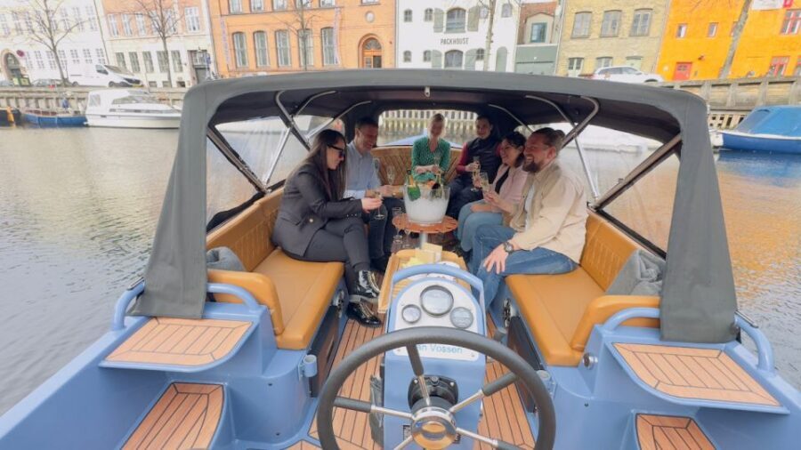Copenhagen: Guided Canal Tour by Electric Boat - The boat ride itself: what Copenhagen looks like from the water