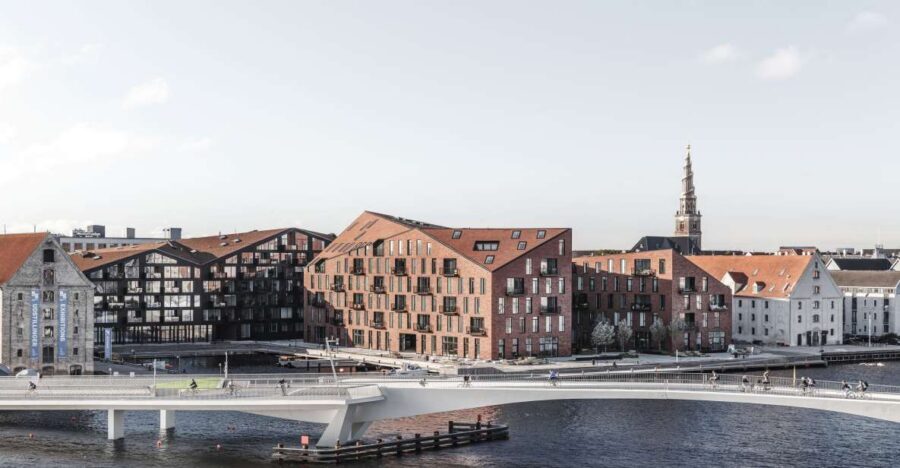 Copenhagen: Harbor Architecture Private Walking Tour - Ofelia Plads: the quick “orientation” moment