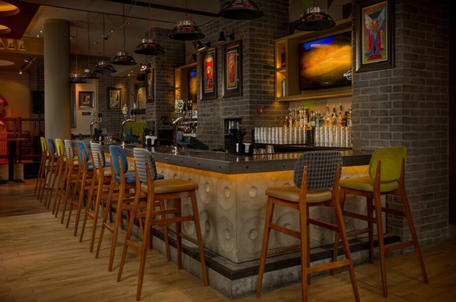 Copenhagen: Hard Rock Cafe with Set Menu for Lunch or Dinner - Location strategy: this is an easy meal between sights