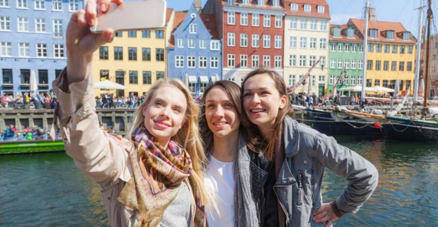 Copenhagen: Highlights & Secrets Private Walking Tour - Amalienborg Palace and Gefion Fountain: Power, Myth, and City Theater