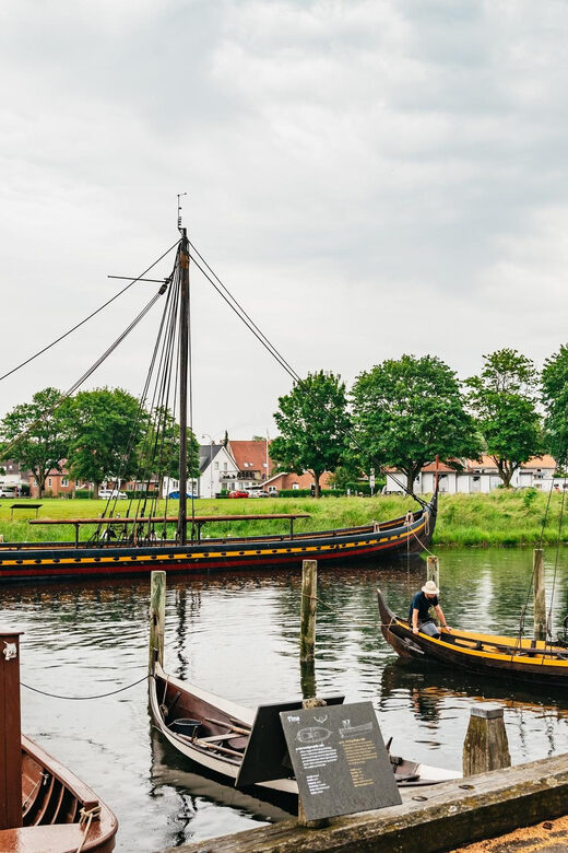 Copenhagen: Kronborg, Frederiksborg Castle and Roskilde Tour - Starting in Copenhagen: pickup, bus ride, and time pressure