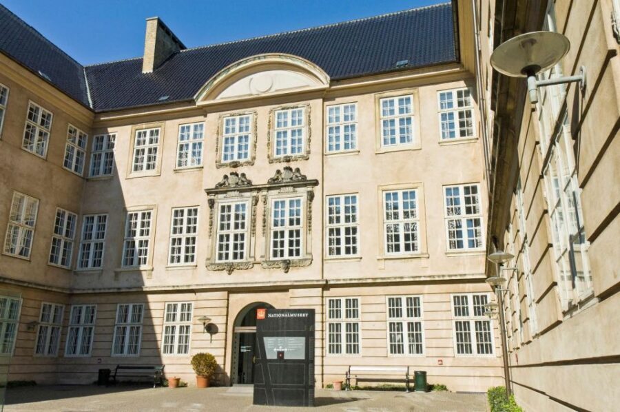 Copenhagen: Old Town and Nyhavn Private Family Tour - National Museum Children’s Museum (3-hour option): indoor play for ages 4–10