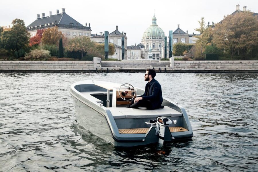 Copenhagen: Private Boat Tour with Captain (Lite) - Starting at Islands Brygge: the easiest place to begin
