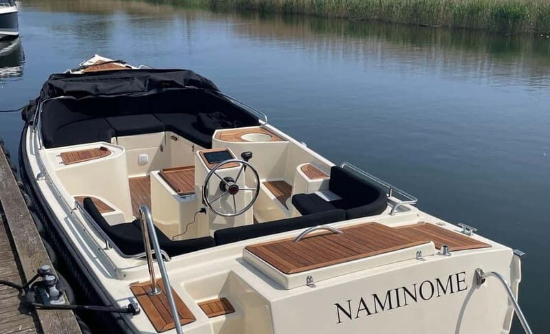 Copenhagen: Private Guided Boat Tour with City Highlights - Price and value: $380 per group can be a deal or a splurge, depending on your headcount