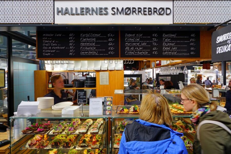 Copenhagen: Scandinavian Delights Food & Drink Private Tour - Meeting at El Cava: the easy start point and walkable flow