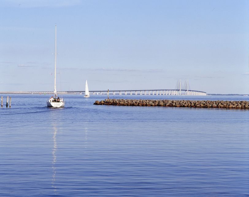 Copenhagen: Tour Across the Øresund Bridge to Lund and Malmö - Hotel Astoria pickup and the 6-hour pacing