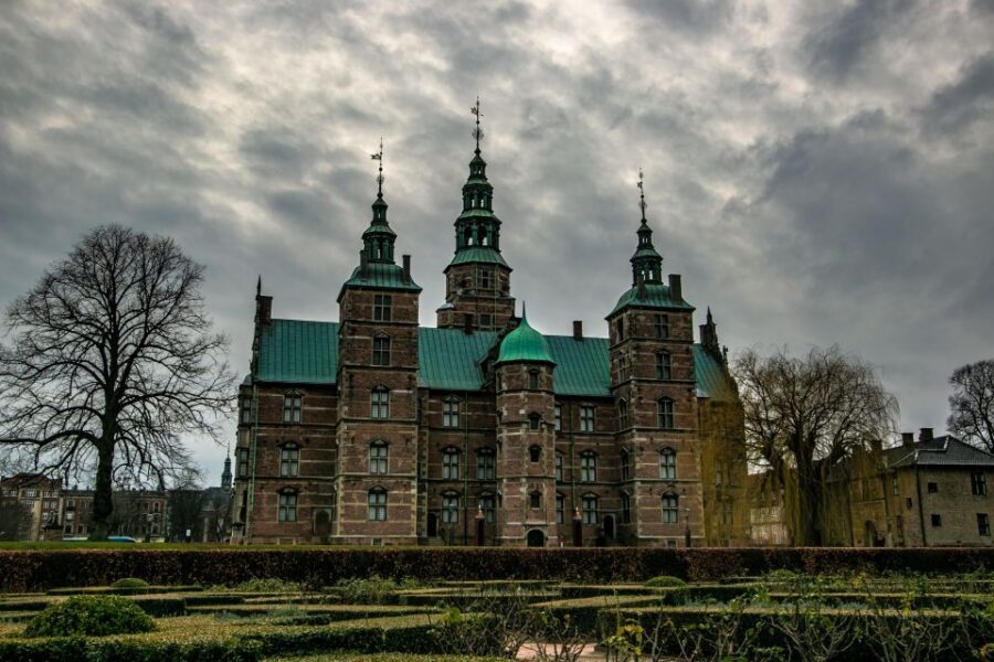 Copenhagen: Tour with Private Guide - The Little Mermaid: what you learn changes the photo