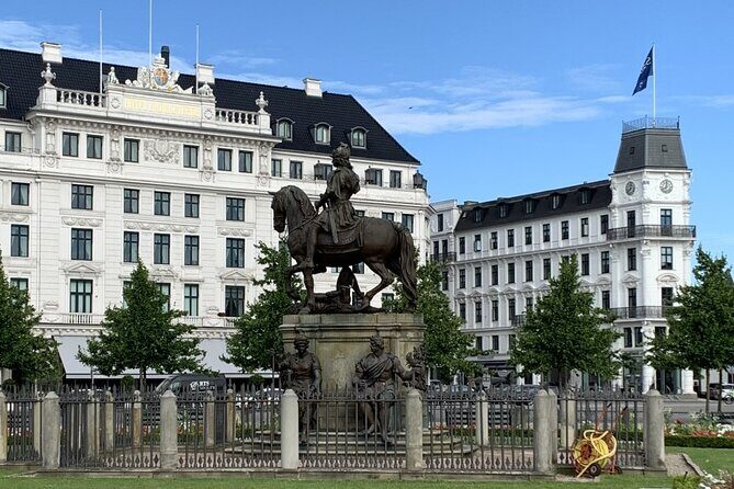 Copenhagen's Royal History: A Self-Guided Walking Tour - Stroeget to Nyhavn: from famous street to New Harbour