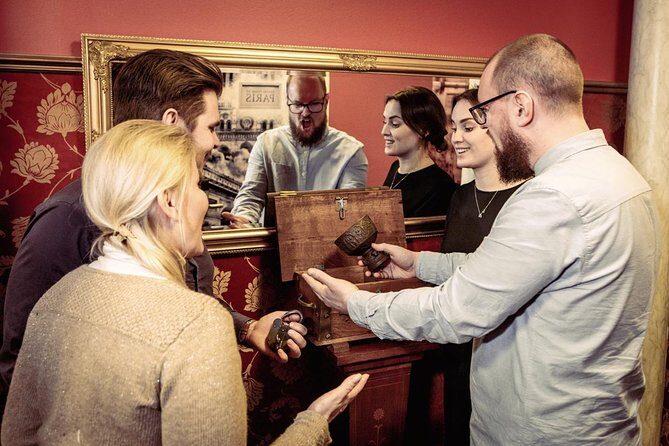 Da Vinci Escape Room - The Best Part: Private, Up to 6, and No One Else Gets in Your Way