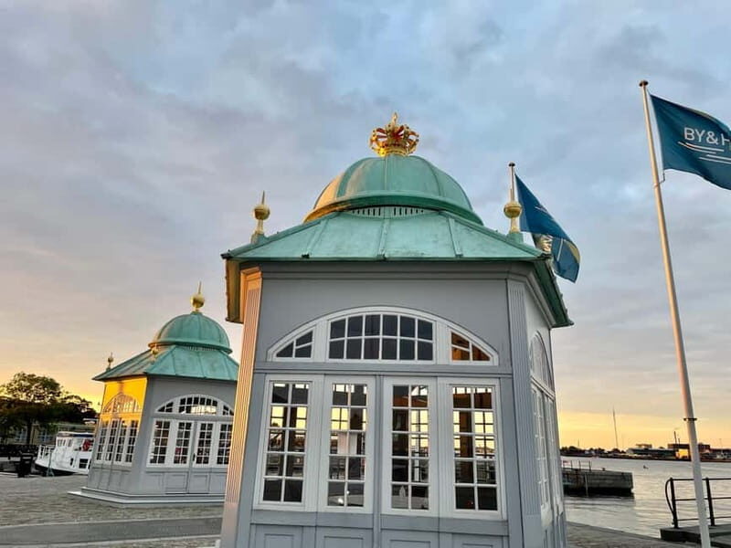 Guided SegwayTour of Copenhagen - 1 hour guided Tour - Photo stop + Q&A moments: what to do when you want more detail