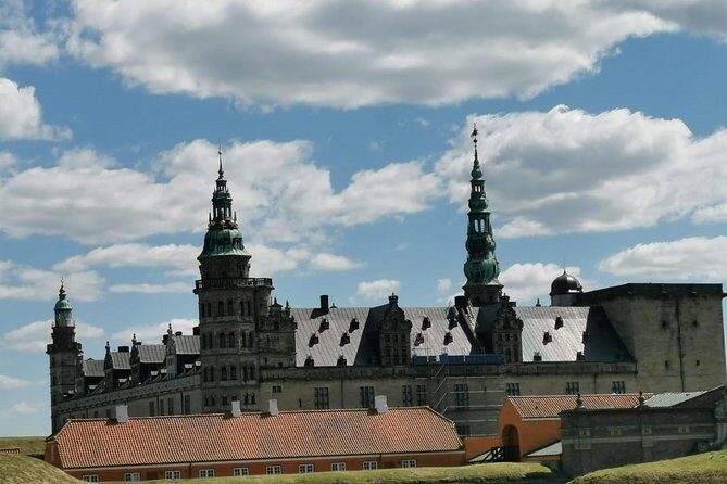 Kronborg (Hamlet Castle) & Frederiksborg Castles: PRIVATE TOUR - Getting picked up in Copenhagen without stress
