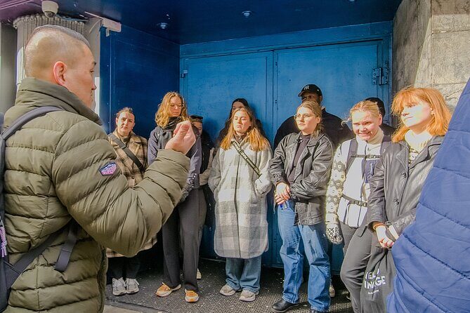 Life on Copenhagen's Streets: Philip's crazy life - How Philip turns five stops into one life story