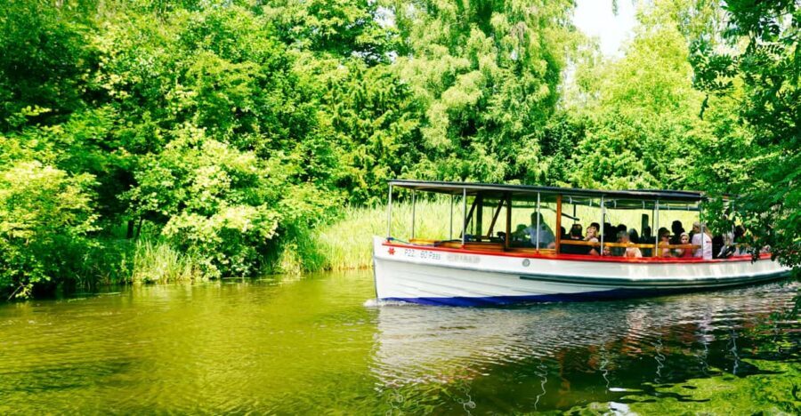 Lyngby & Bagsværd Lake: Baadfarten Boat Ride - First Steps at Den Fælleskommunale Bådfart (Sorgenfrivej 23)