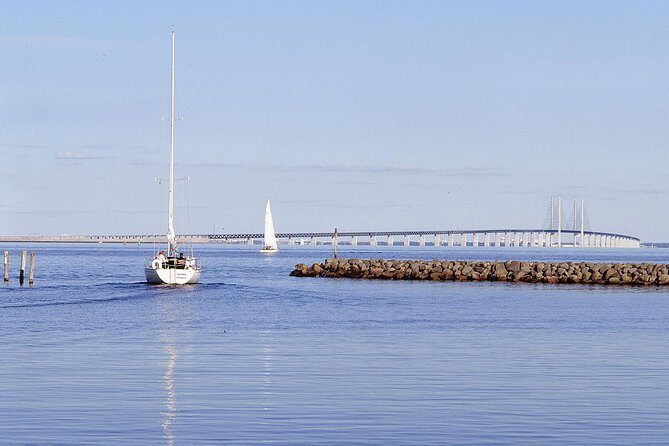 Malmö & Lund Tour, Crossing the Øresund Bridge to Sweden - The Turning Torso Stops: Scandinavia’s Tallest, Up Close