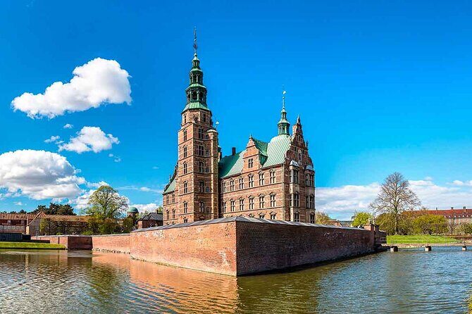 Native Walking Tour to Copenhagen - Kastellet: ramparts, shape, and why Christian IV still matters