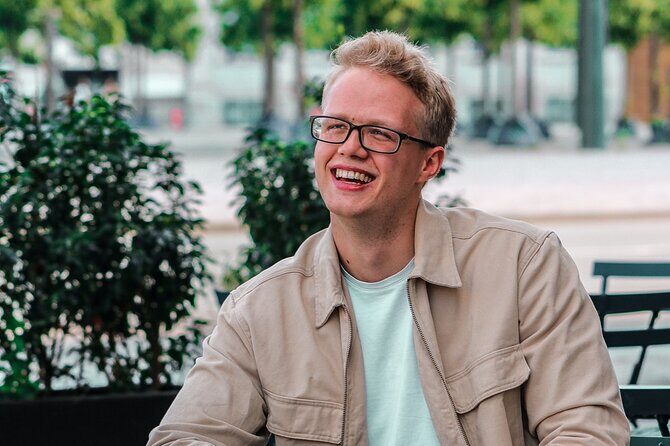 Photoshoot around Copenhagen's Iconic Locations - Your photo package: 30 photos per shoot (and why that’s a good number)