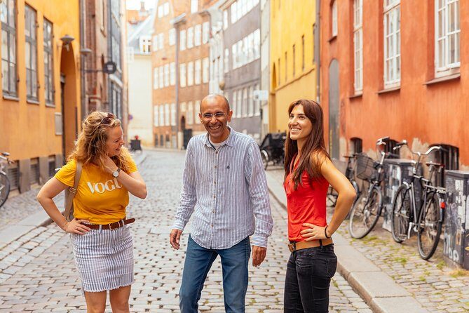 Private City Kickstart Tour: Copenhagen - Meeting at Fiolstræde 10 and pacing your walk