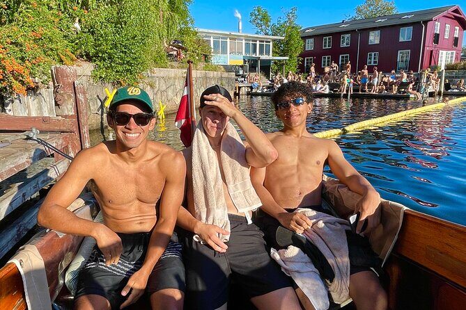 Private Copenhagen Boat cruise in Scandinavian mahogany boat - Getting from Gammel Strand Station to the water in one smooth move