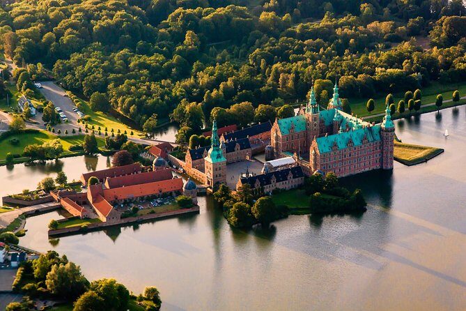 Private Tour to Frederiksborg Castle - A half-day private ride from Copenhagen to Hillerød