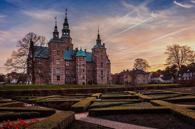 Rosenborg Castle Entry Ticket in Copenhagen - Timed entry at the drawbridge: how to avoid common arrival problems