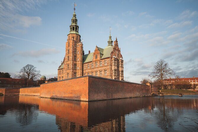 Round Tower, Rosenborg Castle and Old Town Copenhagen Tour - Best match: who should book this tour