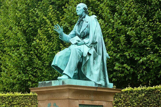 Self-Guided Tour of Hans Christian Andersen's Copenhagen - Amalienborg: Linking Andersen to the Danish Royal Court
