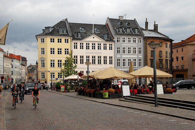 The Philosopher's Last Walk: An audio tour on the life of Søren Kierkegaard - Stop 4: Copenhagen University—linking people and institutions
