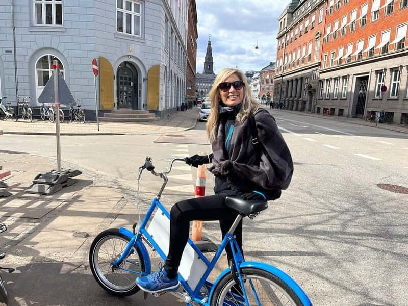 Urban Design and Livability E-bike Tour - Starting Near Nyhavn: Meeting Point and First-Minute Setup